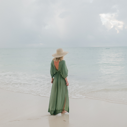 How to Stay Healthy on Holiday (and still enjoy yourself!)
